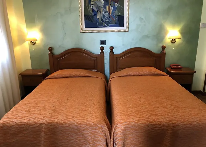 Victoria Hotel